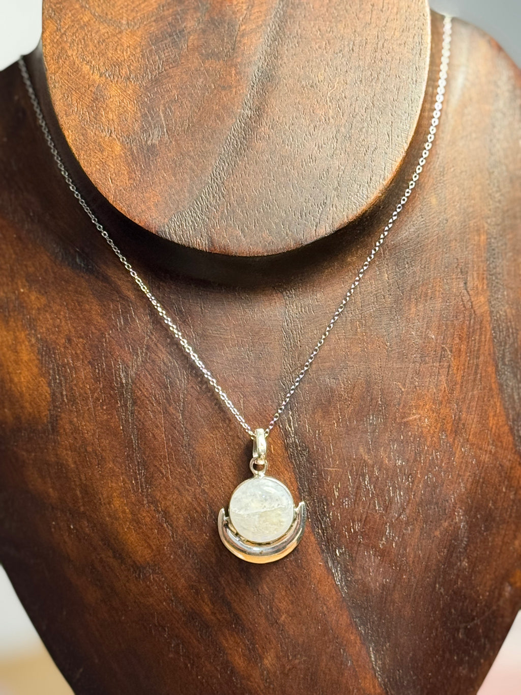 Colgante Modelo Chandra Piedra Luna