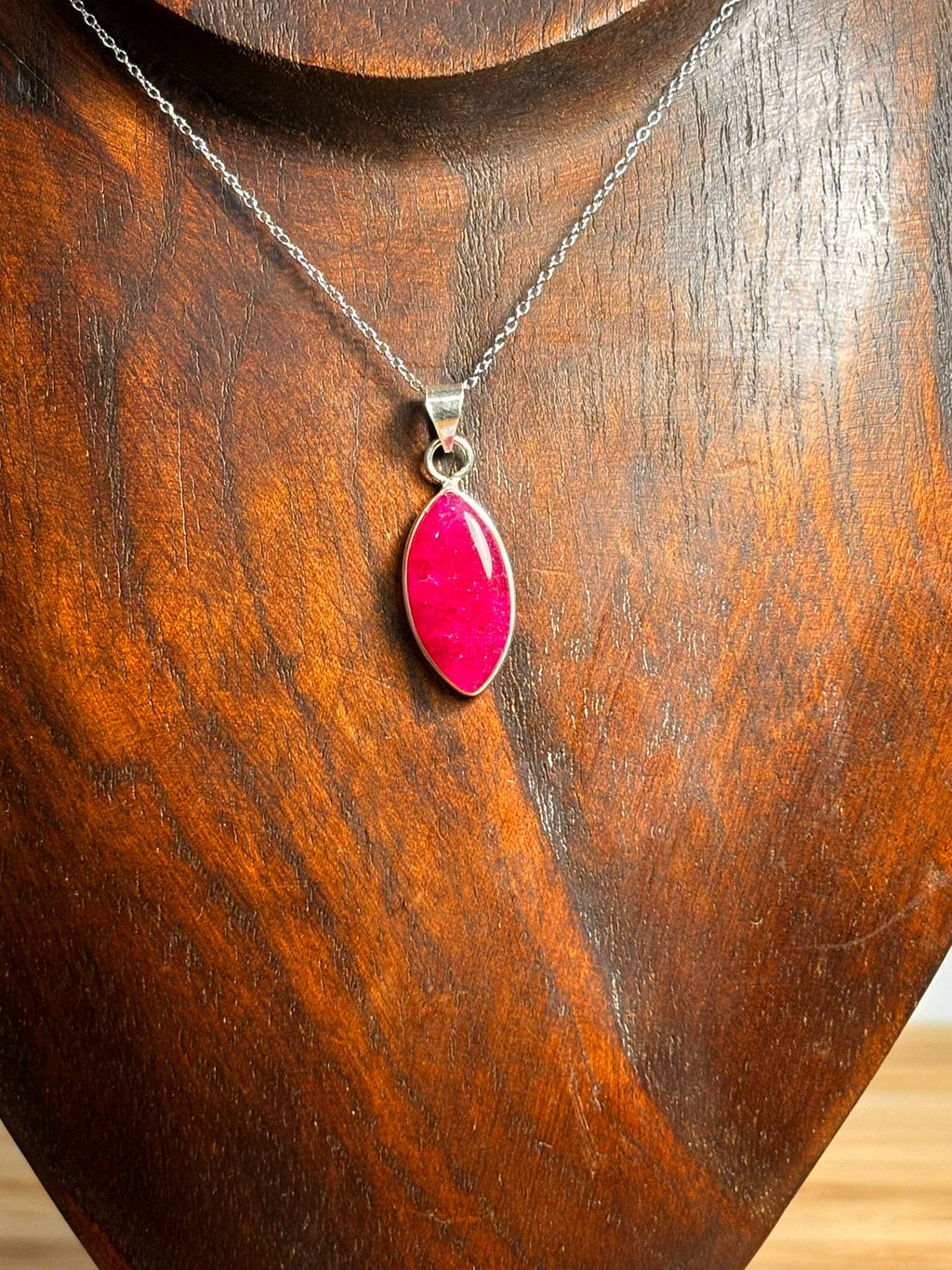 Colgante  modelo Marquesa de rubí